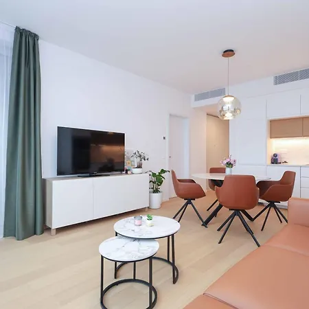 Apartament Skypark Tower 4, Free Parking And Beautiful Views Bratislava