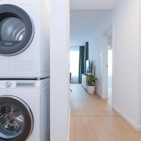 Skypark Tower 4, Free Parking And Beautiful Views * Bratislava