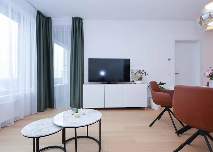 Skypark Tower 4, Free Parking And Beautiful Views Bratislava