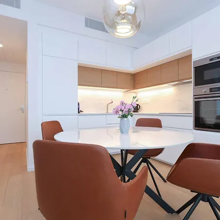 Skypark Tower 4, Free Parking And Beautiful Views Apartamento Bratislava