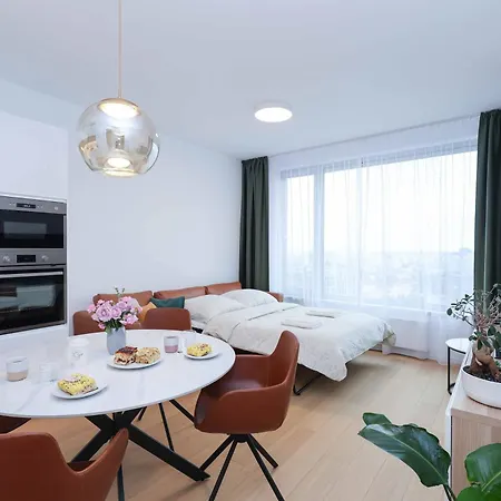 Apartamento Skypark Tower 4, Free Parking And Beautiful Views Bratislava