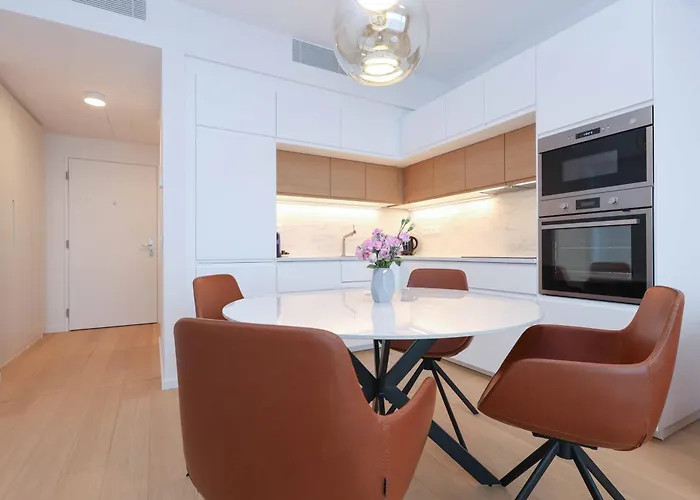 Skypark Tower 4, Free Parking And Beautiful Views Daire Bratislava