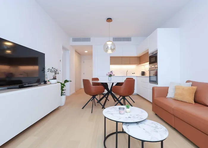 Skypark Tower 4, Free Parking And Beautiful Views Daire Bratislava